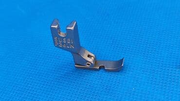 работа в бишкеке швейный цех упаковщик 2020: Односторонние лапки. Правая и левая. Используются для втачивания — 4