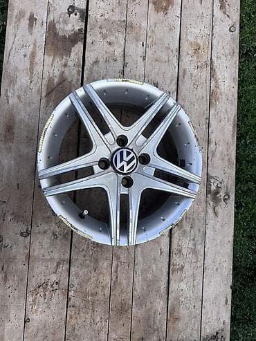 Транспорт: Комплект из 4 легкосплавных дисков Volkswagen. - Диаметр: 14" — 4