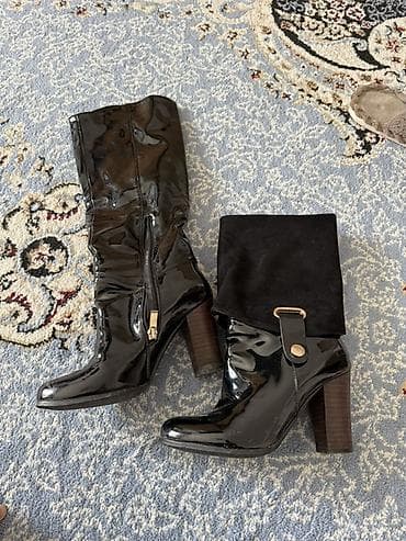 обувь даром: Отдам даром. Женские сапоги-ботильоны из чёрного лакового материала с — 1