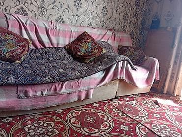 Прямой диван at lalafo.kg Прямой диван