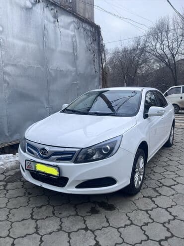 BYD E5: 2019 г., 1.9 л, Автомат, Электромобиль, Седан