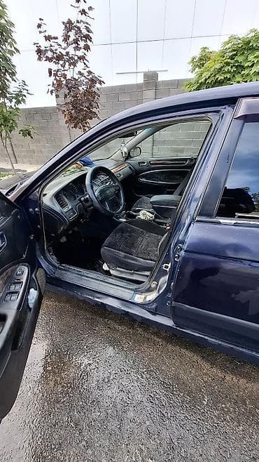 Продажа авто: Honda Accord: 1998 г., 1.8 л, Механика, Бензин, Седан — 6