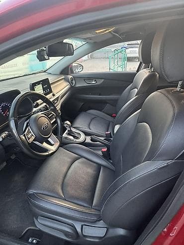 машина byd e2: Kia K3: 2019 г., 1.6 л, Автомат, Бензин, Седан — 6