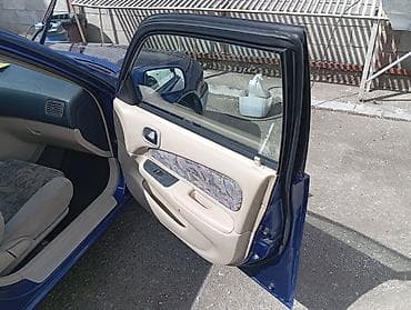 Toyota: Toyota Corolla: 1997 г., 1.6 л, Механика, Бензин, Хэтчбэк — 3