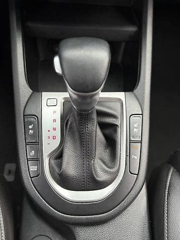 l9 pro: Kia Cerato: 2019 г., Бензин, Седан — 10