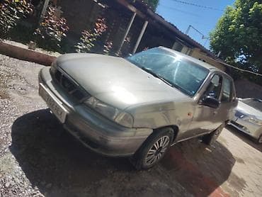 нех: Daewoo Nexia: 2004 г., Седан — 4