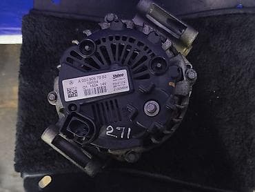 mini jack: Генератор Mercedes-Benz 2011 г., Б/у, Оригинал, Япония — 1