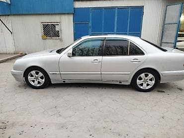 боковое зеркало 210: Мерс 210. 1999 год объем 2,7 (дизель ) каропка автомат . матор — 5