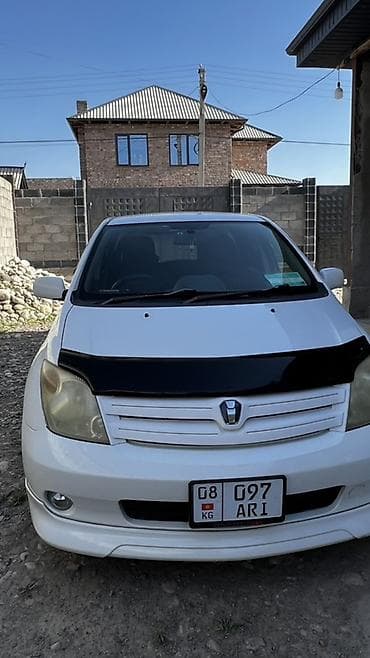 Унаа: Toyota Ist: 2004 г., 1.3 л, Автомат, Бензин, Хетчбек — 2