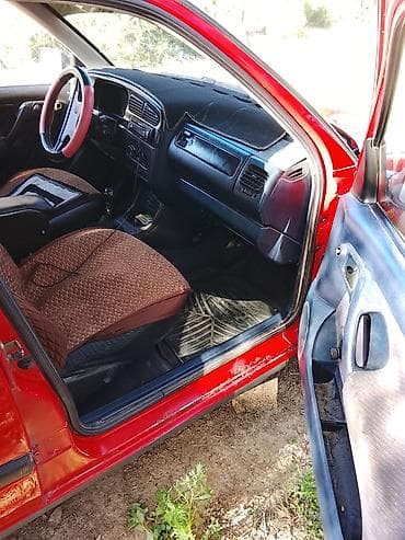 volk: Volkswagen Vento: 1993 г., 1.8 л, Механика, Газ, Седан — 5