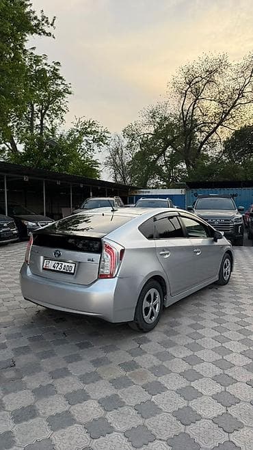 Toyota: Toyota Prius: 2013 г., 1.8 л, Вариатор, Гибрид, Лифтбек — 3
