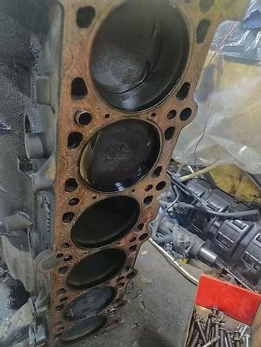 Кузовные детали: М50 2.5 без ванос станда блок голый — 2