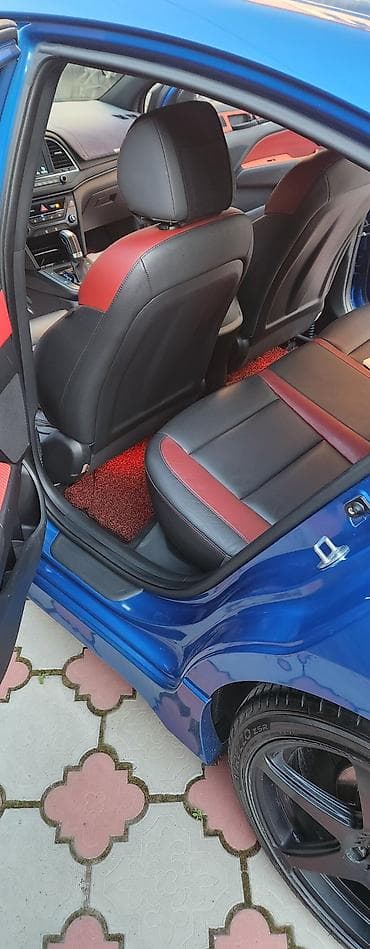 Продажа авто: Hyundai Elantra: 2018 г., 1.6 л, Робот, Бензин, Седан — 9