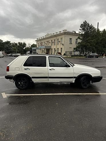 авто для такси: Volkswagen Golf: 1991 г., 1.8 л, Механика, Бензин, Хэтчбэк — 4
