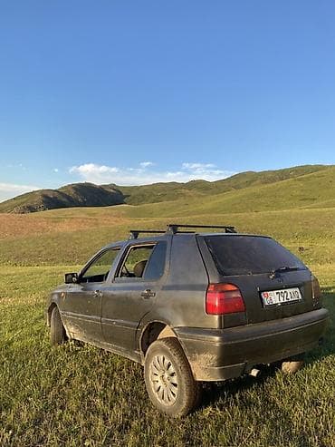 Транспорт: Volkswagen Golf: 1992 г., 1.8 л, Механика, Бензин, Хэтчбэк — 9