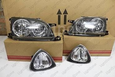 5500: Комплект передних фар Toyota 2000 г., Новый, Аналог — 1