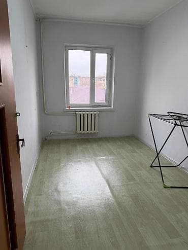 67: 3 комнаты, 67 м², 106 серия, 4 этаж, Старый ремонт — 1