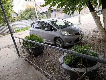 Honda Fit: 2008 г., 1.5 л, Автомат, Бензин, Хэтчбэк