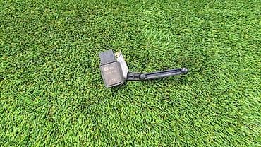 bmw e34 1995: Датчик положения кузова BMW X5 E53  Номер 1 093 —-698 Год 2003 — 3