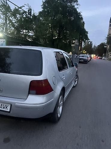 сокулуе: Volkswagen Golf: 1999 г., 1.8 л, Кол менен иштөөчү, Бензин, Хетчбек — 8
