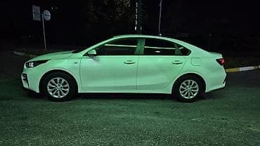 byd e7: Kia K3: 2020 г., 1.6 л, Автомат, Бензин, Седан — 2