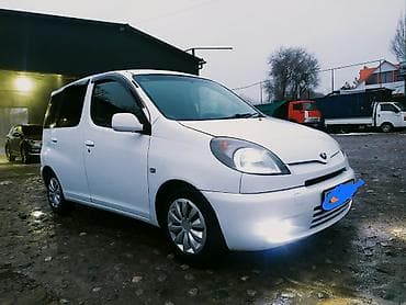 step wgn: Toyota Funcargo: 2002 г., 1.5 л, Автомат, Бензин, Минивэн — 5