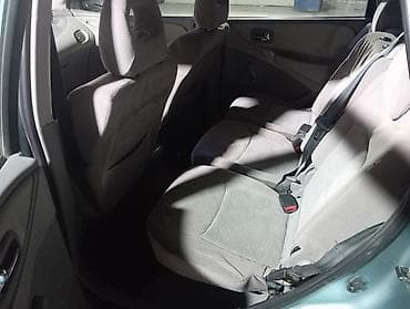 step 2: Nissan Almera Tino: 2000 г., 2 л, Автомат, Газ, Хэтчбэк — 5