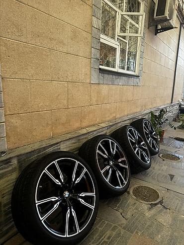 belarus mtz 80: Комплект колес BMW 22" - Диски: оригинальный дизайн BMW — 1