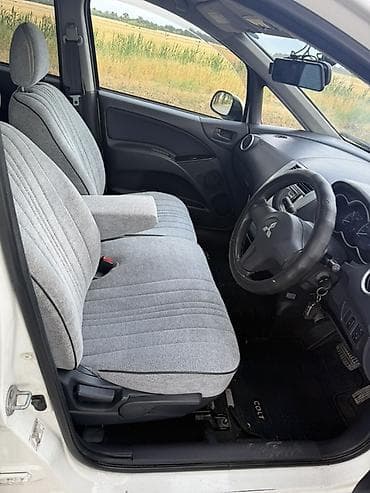 водиной туман: Mitsubishi Colt: 2004 г., 1.3 л, Вариатор, Бензин, Хэтчбэк — 9