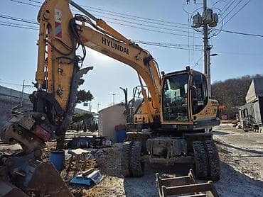 audi tt: Экскаватор, Hyundai, 2013 г., Колесный — 3