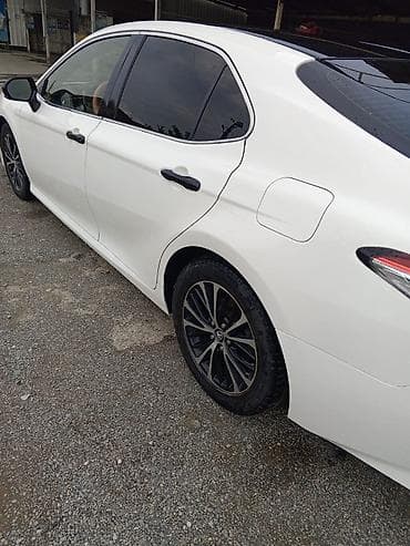 Toyota Camry: 2018 г., 2.5 л, Автомат, Бензин, Седан — 1