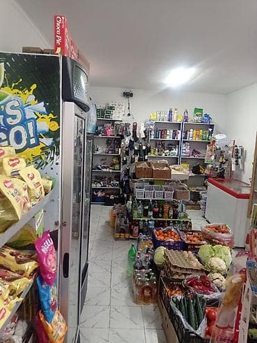 Контейнеры: Продажа бизнеса Магазин, Продукты, Вместе с: Оборудование и мебель — 1