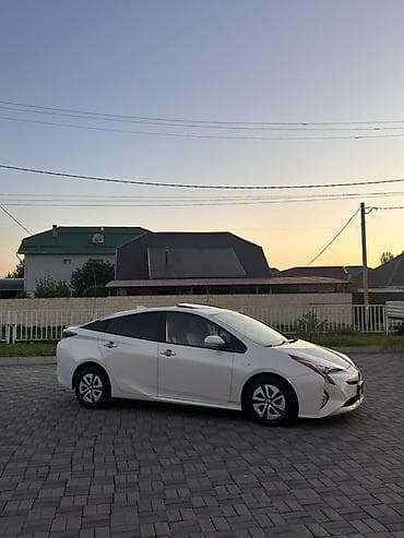 Унаа сатуу: Toyota Prius: 2018 г., 1.8 л, Робот, Гибрид, Хетчбек — 4