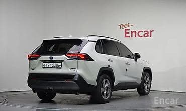 range rower: Toyota RAV4: 2021 г., Гибрид, Кроссовер — 2