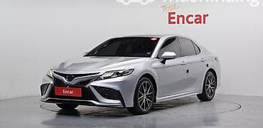 e2 byd: Toyota Camry: 2021 г., 2.5 л, Вариатор, Гибрид, Седан — 8