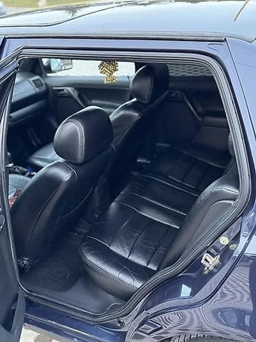 dodge chalanger: Volkswagen Vento: 1998 г., 2 л, Седан — 6
