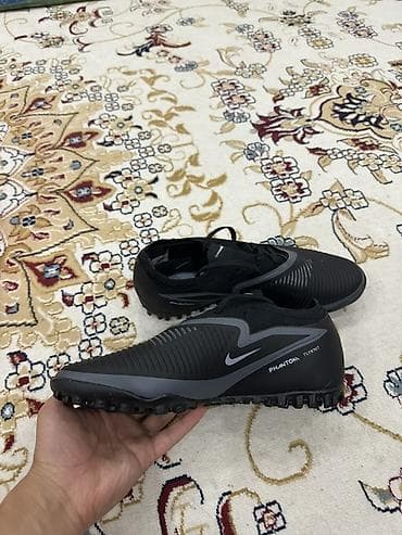 ботий: Футбольные бутсы/сороконожки Nike Phantom (TF) размер 40.5 - Тип — 3