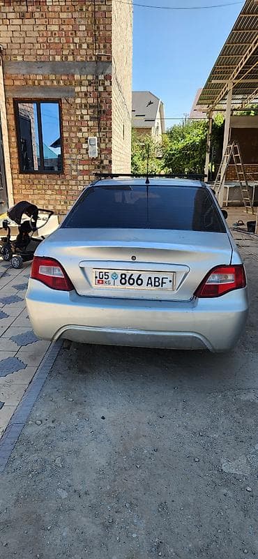 kia mo: Daewoo Nexia: 2010 г., Седан — 2