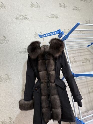 Оригинал Парка (Натуральный Песец) Барали за 18000сом Продам за 8000с