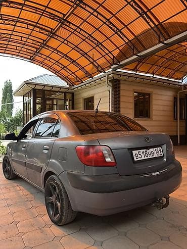 Kia Rio: 2006 г., 1.6 л, Кол менен иштөөчү, Бензин, Седан