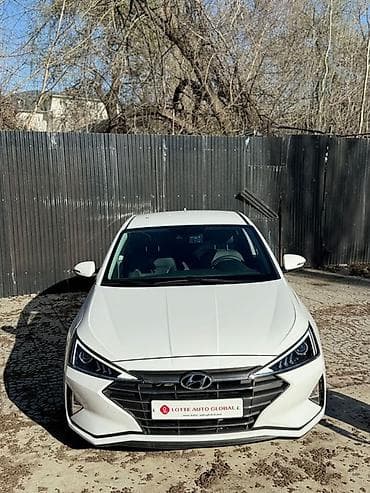 v2: Hyundai Elantra: 2019 г., Седан — 8