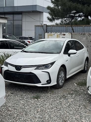 колеса на тойоту: Toyota Corolla: 2021 г., 1.8 л, Вариатор, Гибрид, Седан — 1