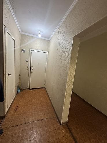 flat rent: 4 комнаты, Без мебели — 9