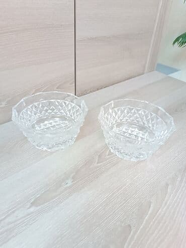 офисные столы и кресла бу: На первом фото хрустальная вазочка в идеальном состоянии стоимостью — 2