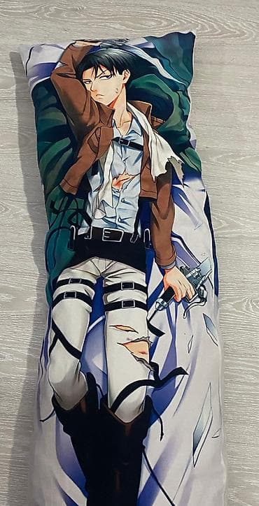 Шейшеп, жууркандар: Дакимакура с Леви
Состояние:хорошое — 2