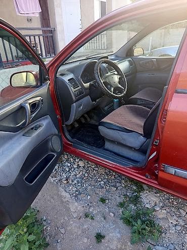 Mitsubishi Space Star: 2001 г., 1.6 л, Кол менен иштөөчү, Бензин, Универсал — 4