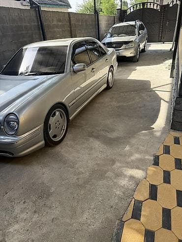 2 8: Mercedes-Benz E-класс AMG: 2000 г., 3.2 л, Автомат, Бензин, Седан — 4