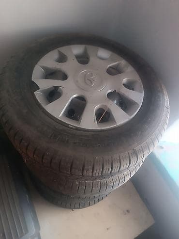 задние габариты: Комплект из 4 автомобильных колес в сборе: шины + штампованные диски с — 2