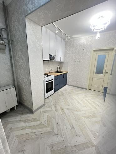 однушка без ремонта: 1 комната, 43 м², Дизайнерский ремонт — 6