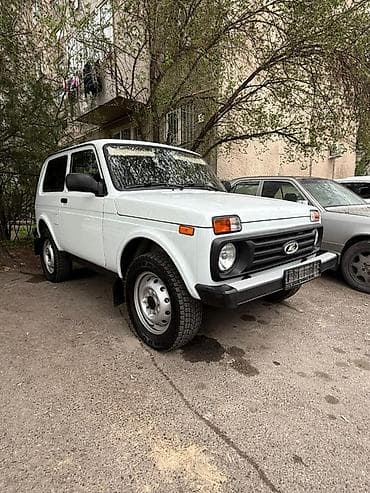 облицовка на камаз: ВАЗ (ЛАДА) 4x4 Нива: 2015 г., 1.7 л, Ручные, Бензин, Внедорожник — 8